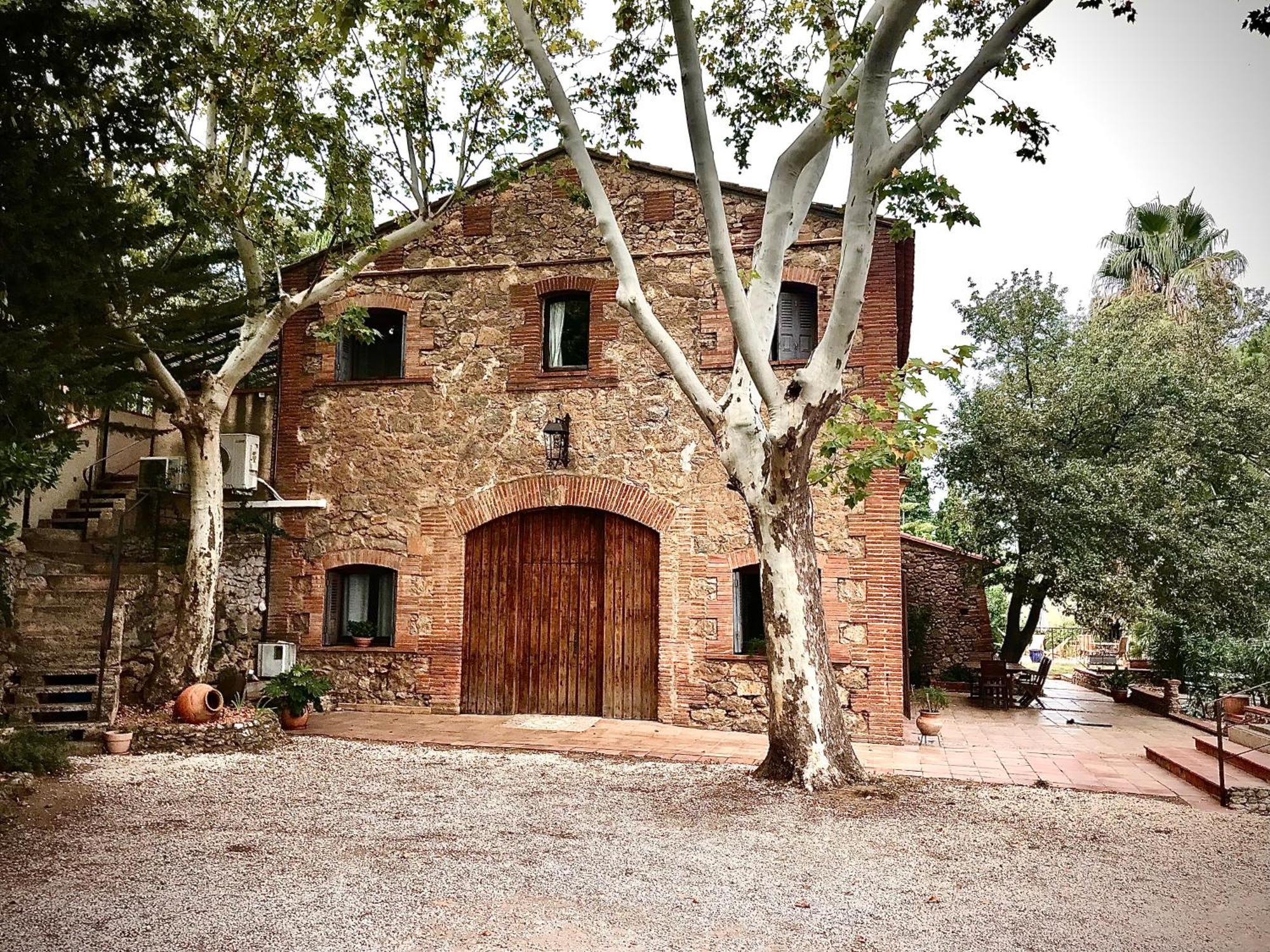 Le Mas Petit Thuir Exterior foto